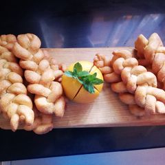 A picture of Orange glazed Koeksisters.
