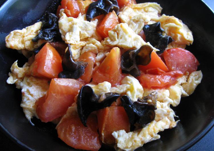 Recipe of Quick Stir-fried Tomatoes &amp; Egg