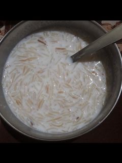 दूध के मीठे जवे (doodh ki meethe jave recipe in Hindi) रेसिपी मुख्य फोटो