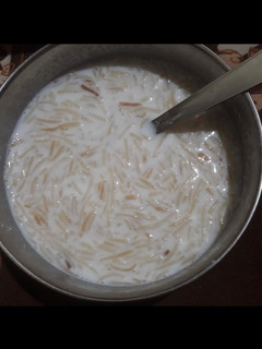 दूध के मीठे जवे (doodh ki meethe jave recipe in Hindi) रेसिपी मुख्य फोटो