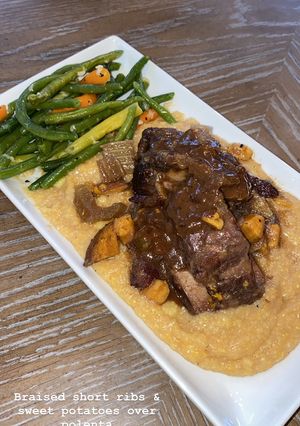 A picture of Red Wine Braised Shortribs.