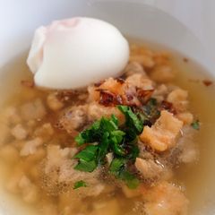 A picture of Nasi Bakmoy.