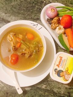 মুরগির স্যুপ (moorgir soup recipe in Bengali) রেসিপির প্রধান ছবি