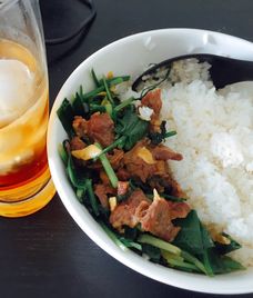 món xào sinh viên