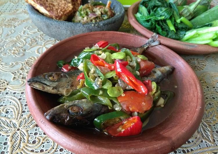 Resep Tumis Ikan Pindang Petai Lezat