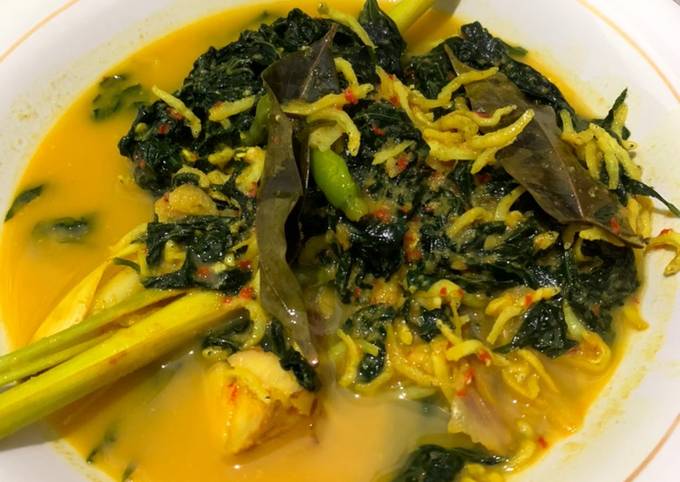 Recipe: Delicious Gulai daun chaya (daun pepaya jepang)