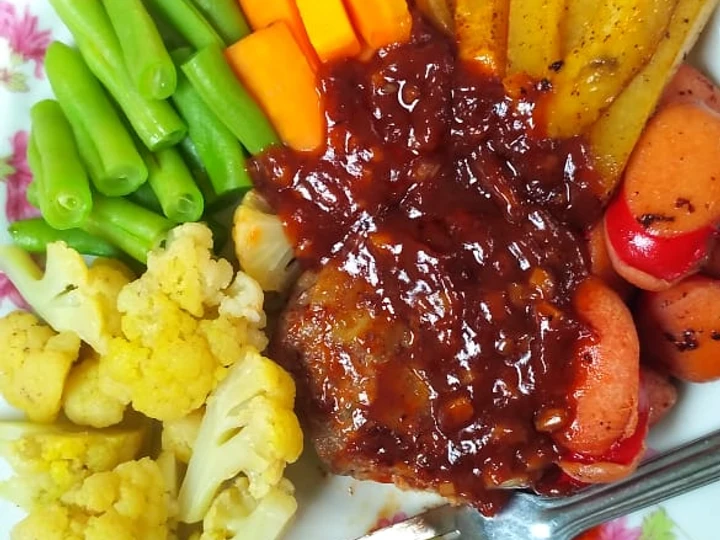 Langkah Mudah untuk Menyiapkan Resep Beef steak patty saos barbeque yang Bikin Ngiler Anti Ribet, Mantap Sekali