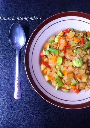 Foto resep Tumis kentang ndeso #pr_masakan kentang