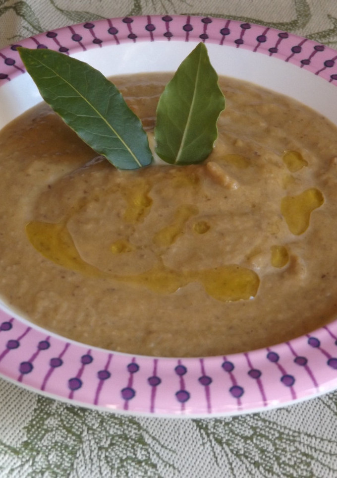 Una foto de Crema de calabaza y champiñones