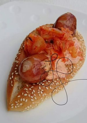 A picture of Kimchi Hotdog.