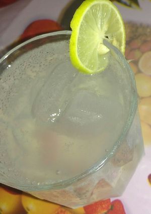 A picture of Lemon soda.