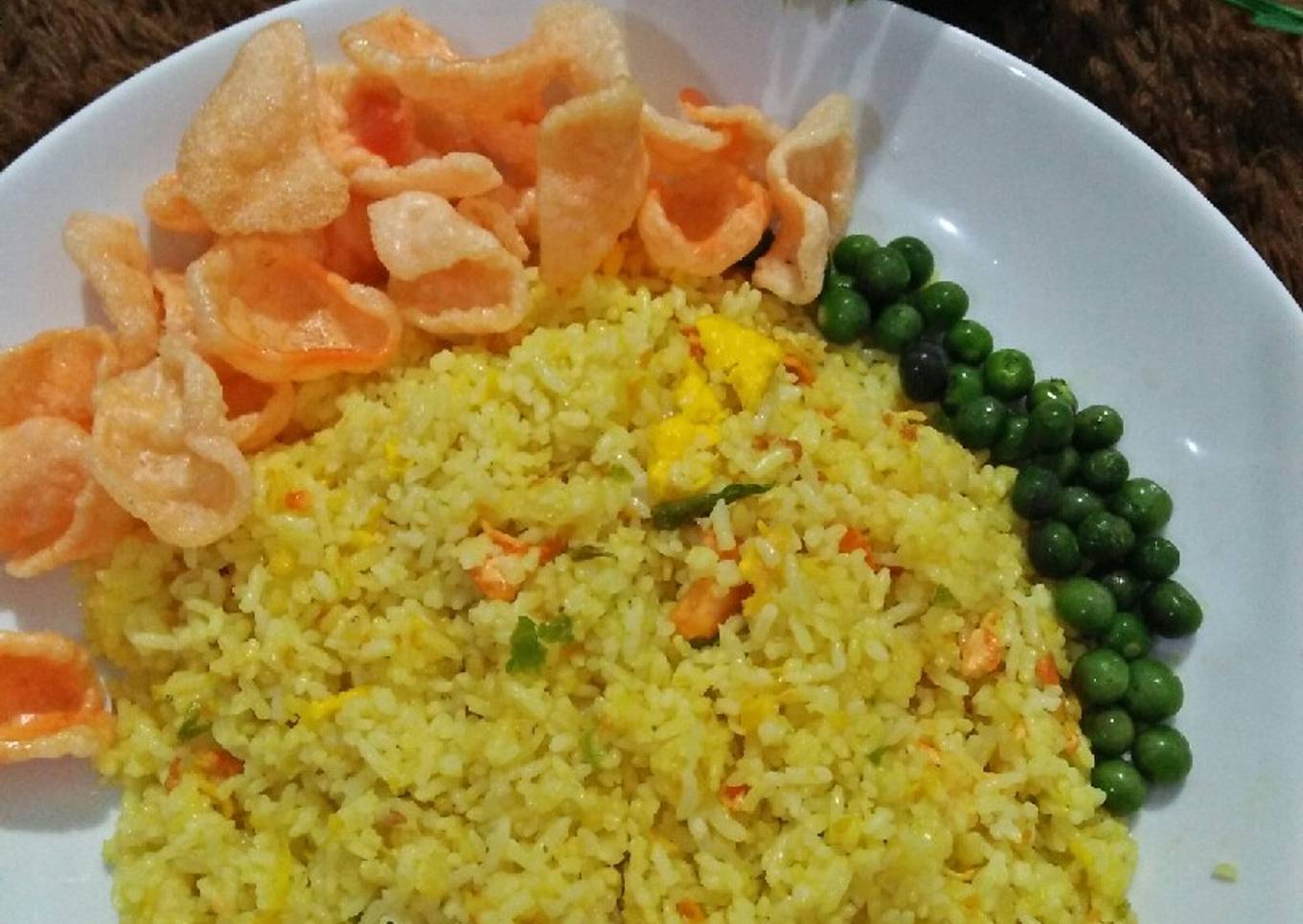Nasi goreng kunyit