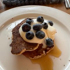 A picture of GF Sunday pancakes.