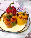Pimientos tricolor rellenos con pavo y queso azul