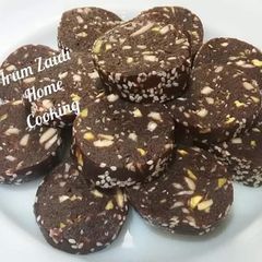 A picture of 🌴🌰Date Nut Rolls🌰🌴.