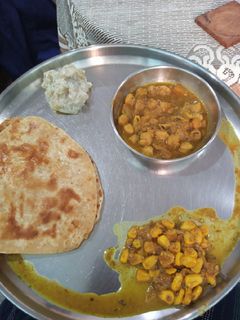 मसाला स्वीट कॉर्न की सब्जी (Masala sweet corn ki sabzi recipe in hindi) रेसिपी मुख्य फोटो