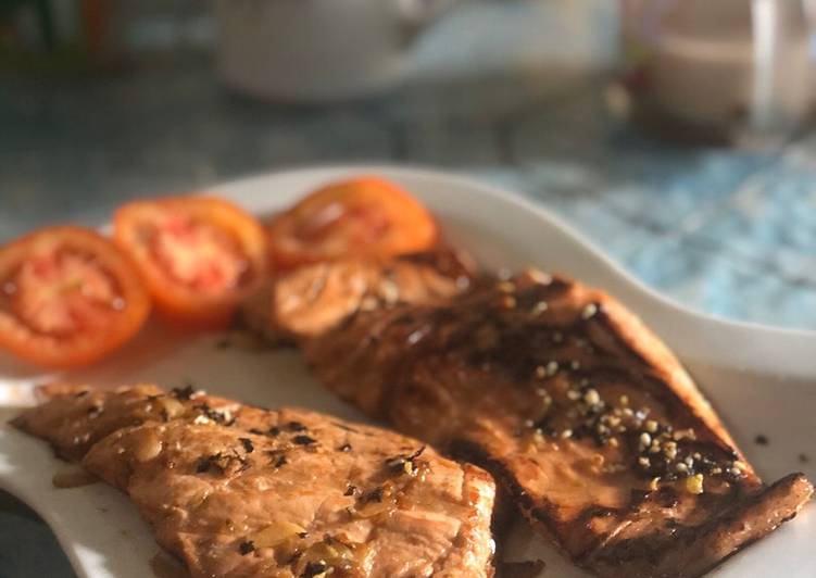 Cara Membuat Salmon Steak Yang Gurih