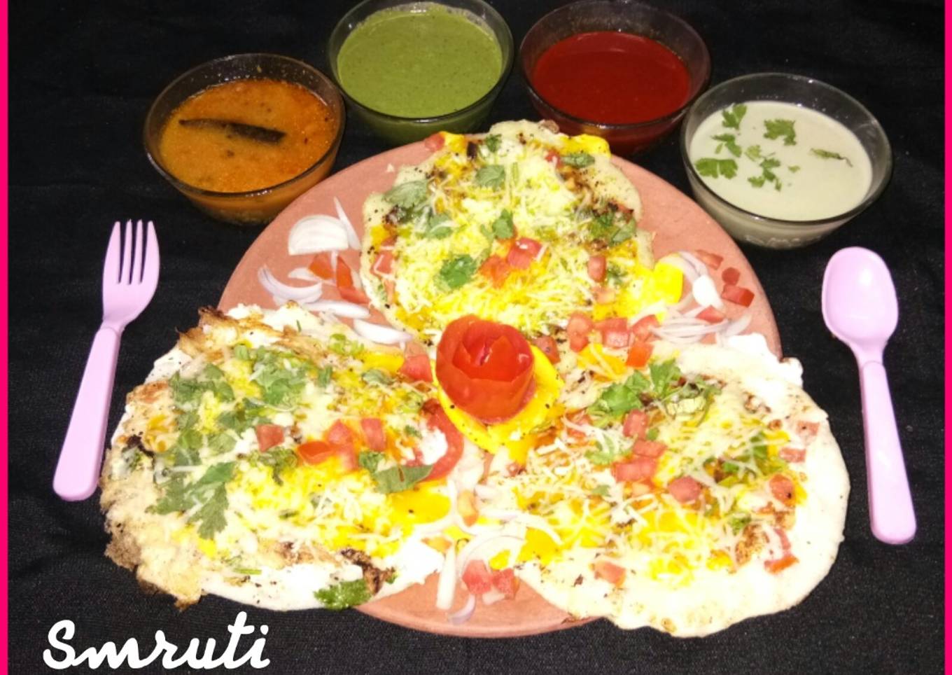 Cheesy Egg Uttapam