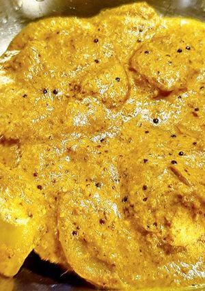 A picture of Potato in Mustard Gravy.