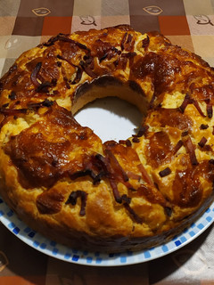 Foto di Ciambella salata soffice