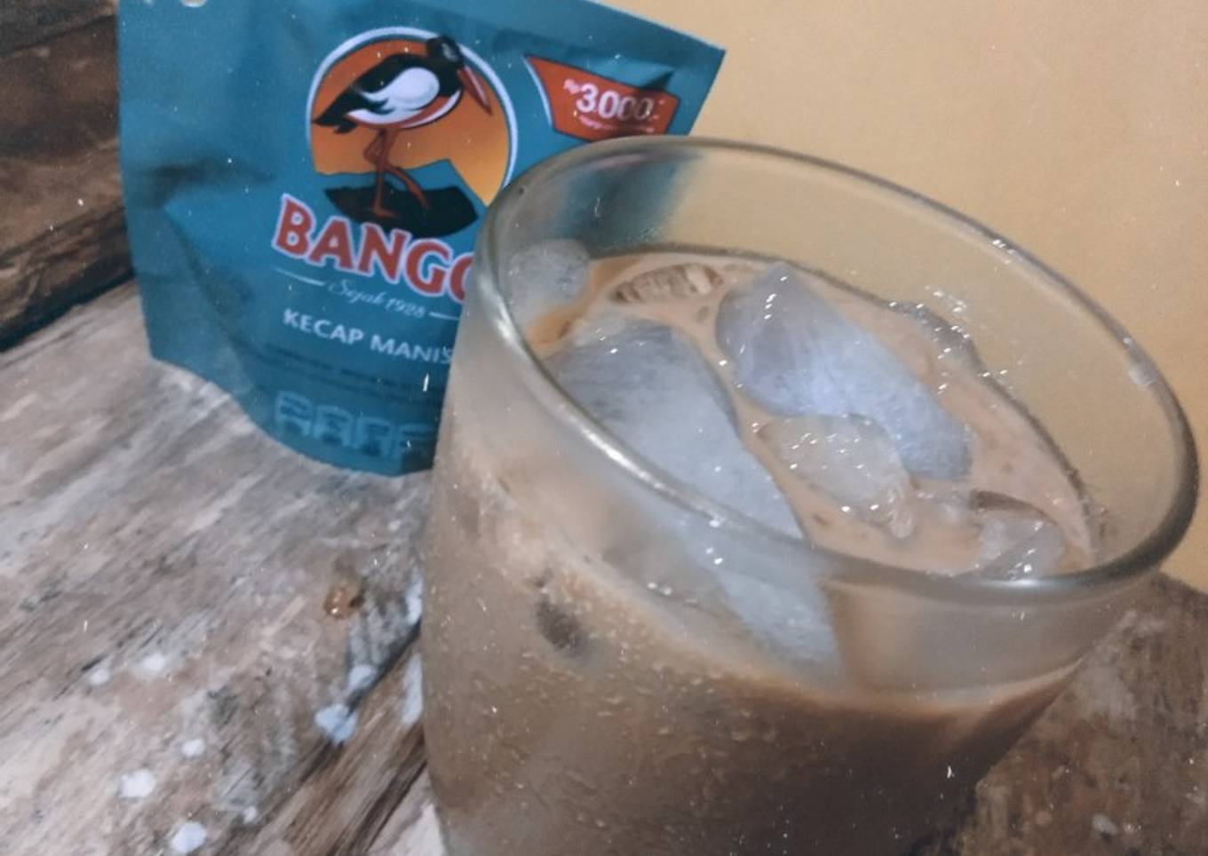 Es kopi susu malika (kecap bango)