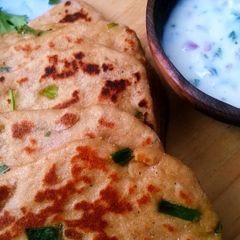 A picture of Green Onion Flat Bread.