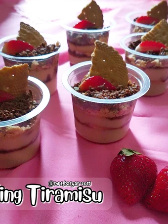 Langkah Mudah untuk Menyiapkan Resep Puding tiramisu yang Uenak Anti Ribet, Bisa Manjain Lidah