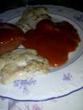 Filetes y hamburguesas con tomatito caliente