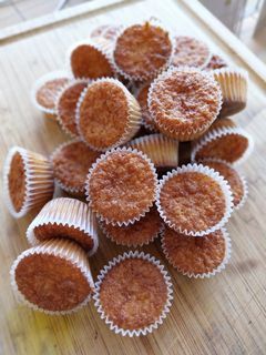 Una foto de Mini magdalenas de buñuelos de Cuaresma