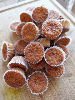 Una foto de Mini magdalenas de buñuelos de Cuaresma