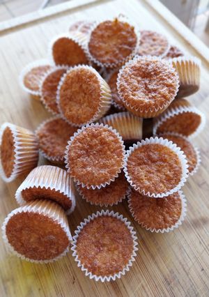 Una foto de Mini magdalenas de buñuelos de Cuaresma