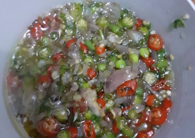 Bagaimana Membuat Sambel Matah yang Enak Banget