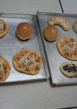 Foto resep Roti empuk bingit😂