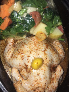 صورة لوصفة دجاج چريل محمر بالفرن مع الخضار