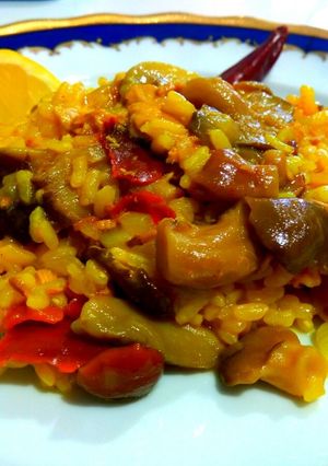 Una foto de Arroz rápido con setas y atún en olla express