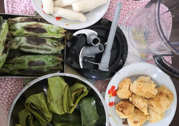 Pempek Otak Otak dan Pempek Sate Kukus dalam 1 adonan