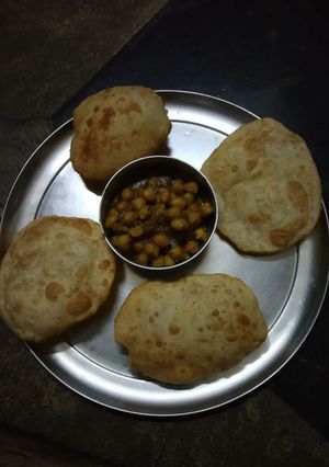 ছোলে ভটুরে (chhole bhature recipe in Bengali) রেসিপির প্রধান ছবি