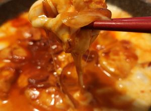 Foto di Cheese Dakgalbi - Pollo piccante coreano con mozzarella