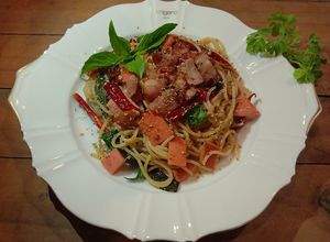 รูปของ สปาเก็ตตี้ผัดพริกแห้งเบคอน