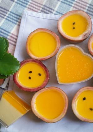 Hình của món Mousse chanh dây (Passion fruit mousse).