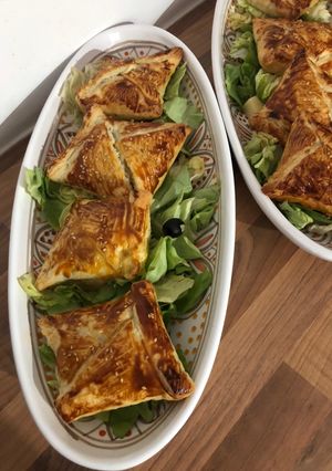Une photo de Feuilletés chèvre miel