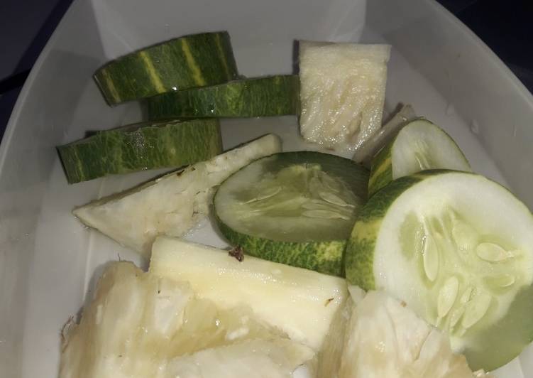 Pineapple cubes and Circle Cucumber