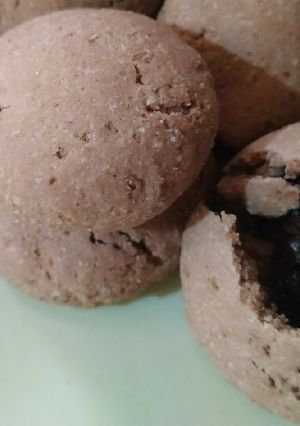 चॉकलेट ओट्स कुकी (Chocolate oats cookie recipe in Hindi) रेसिपी मुख्य फोटो