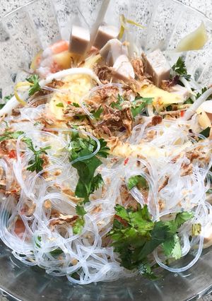 Une photo de Salade fraîche aux touches asiatiques