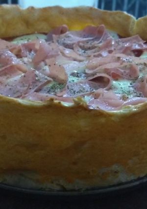 Una foto de Torta pizza rellena