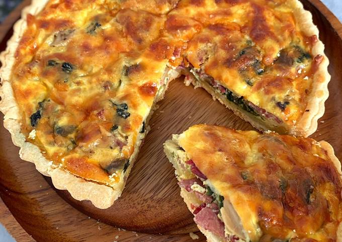 Spinach Quiche with smoke beef