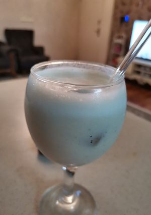 عکسی از دستور شیر موز رژیمی با خرما وارده 🍹😋