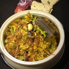 A picture of Rajawadi khichdi.