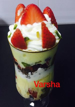 A picture of Trifle pudding.