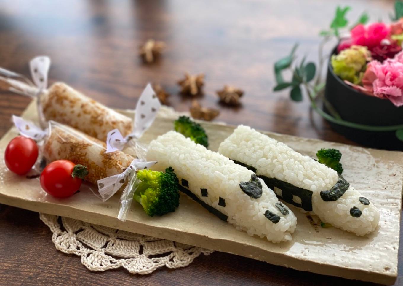 Candy and Train Onigiri Rice